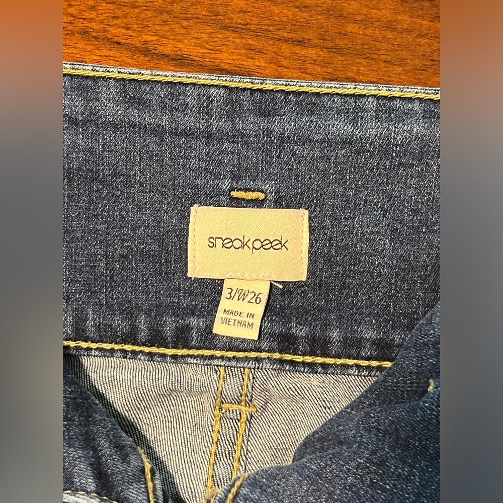 Sneak Peek High-Waist Wide-Leg Blue Jeans with Tie Belt - Picture 7 of 7